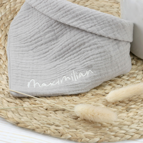 Halstuch mit Namens-Applikation